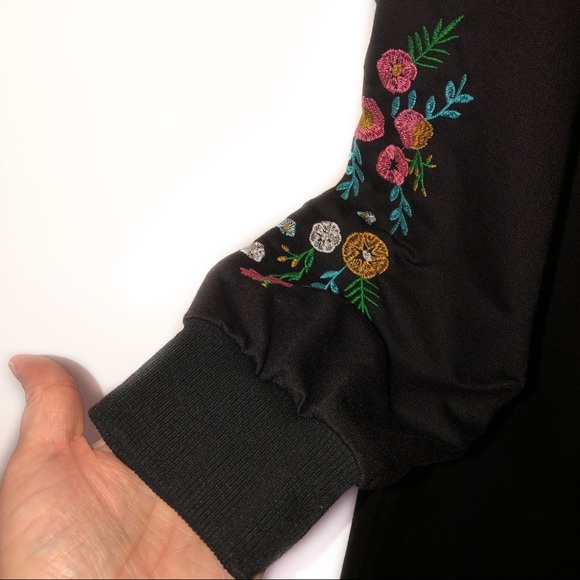 Long Sleeve Sweatshirt Dress Floral Embroidery - Picture 7 of 9